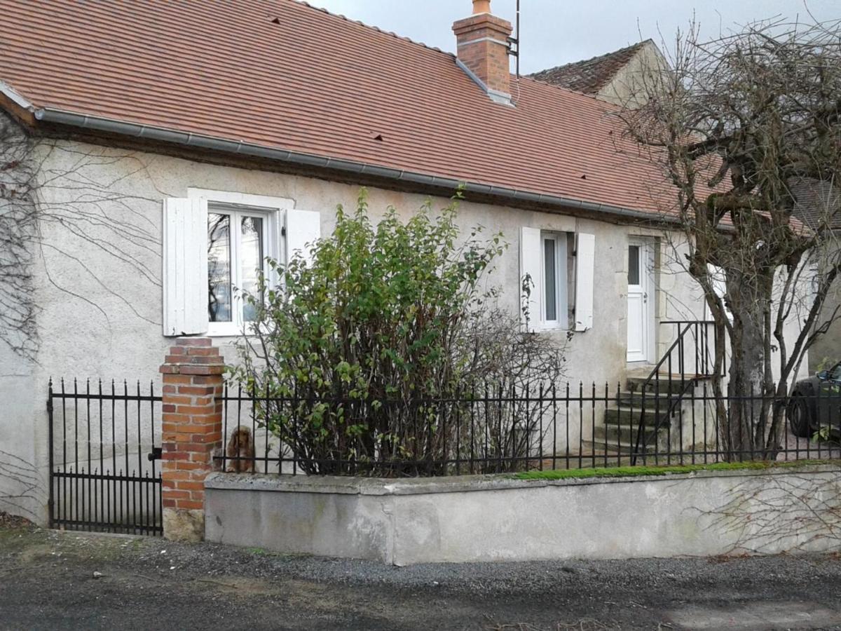 Maison Cocooning Avec Jardin Et Cheminee Pres De Vichy - Velos Et Animaux Acceptes - Fr-1-489-68 Villa Brout-Vernet Exterior foto